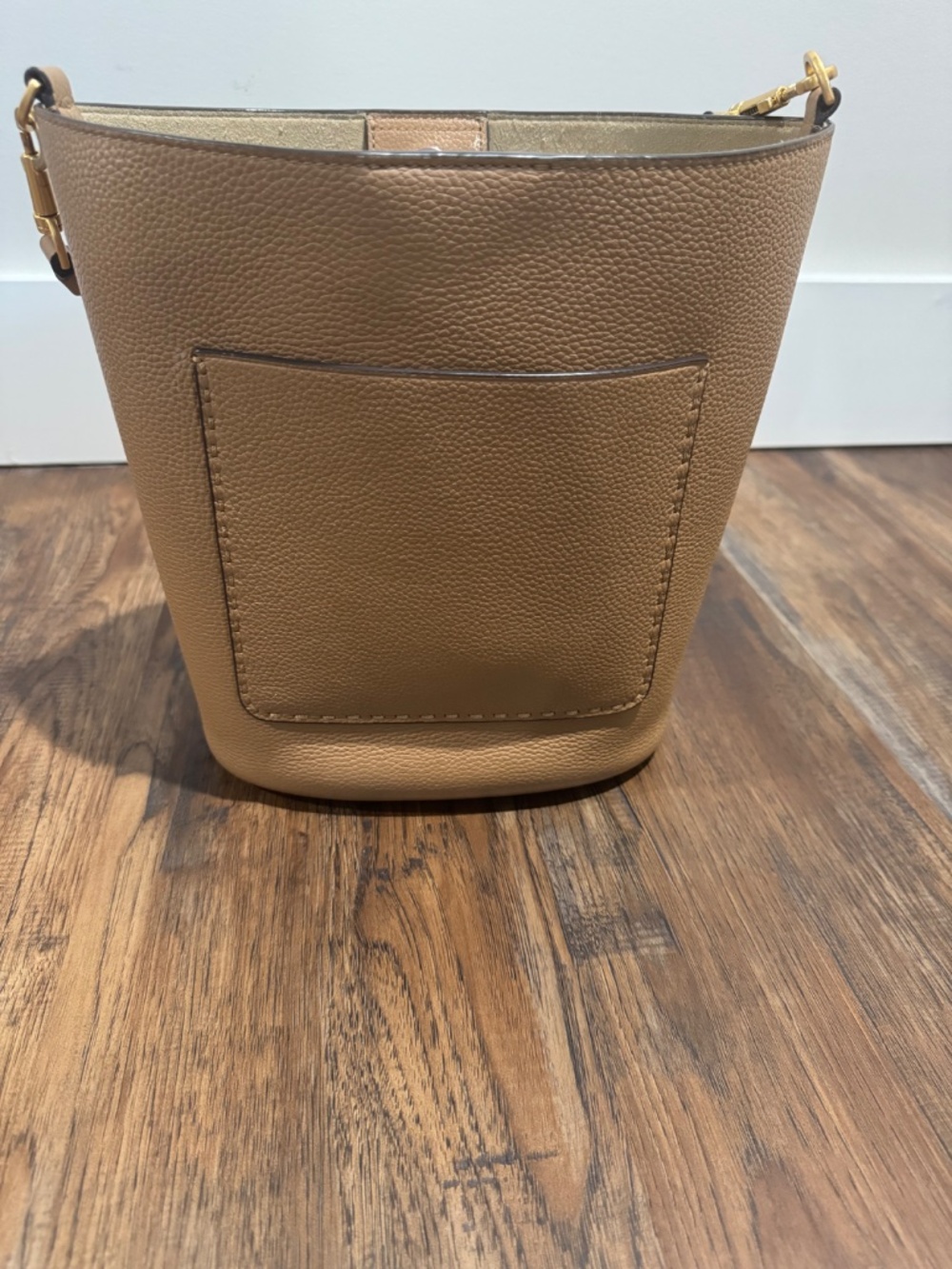 Tory Burch bucket bag - Picture 2 of 2